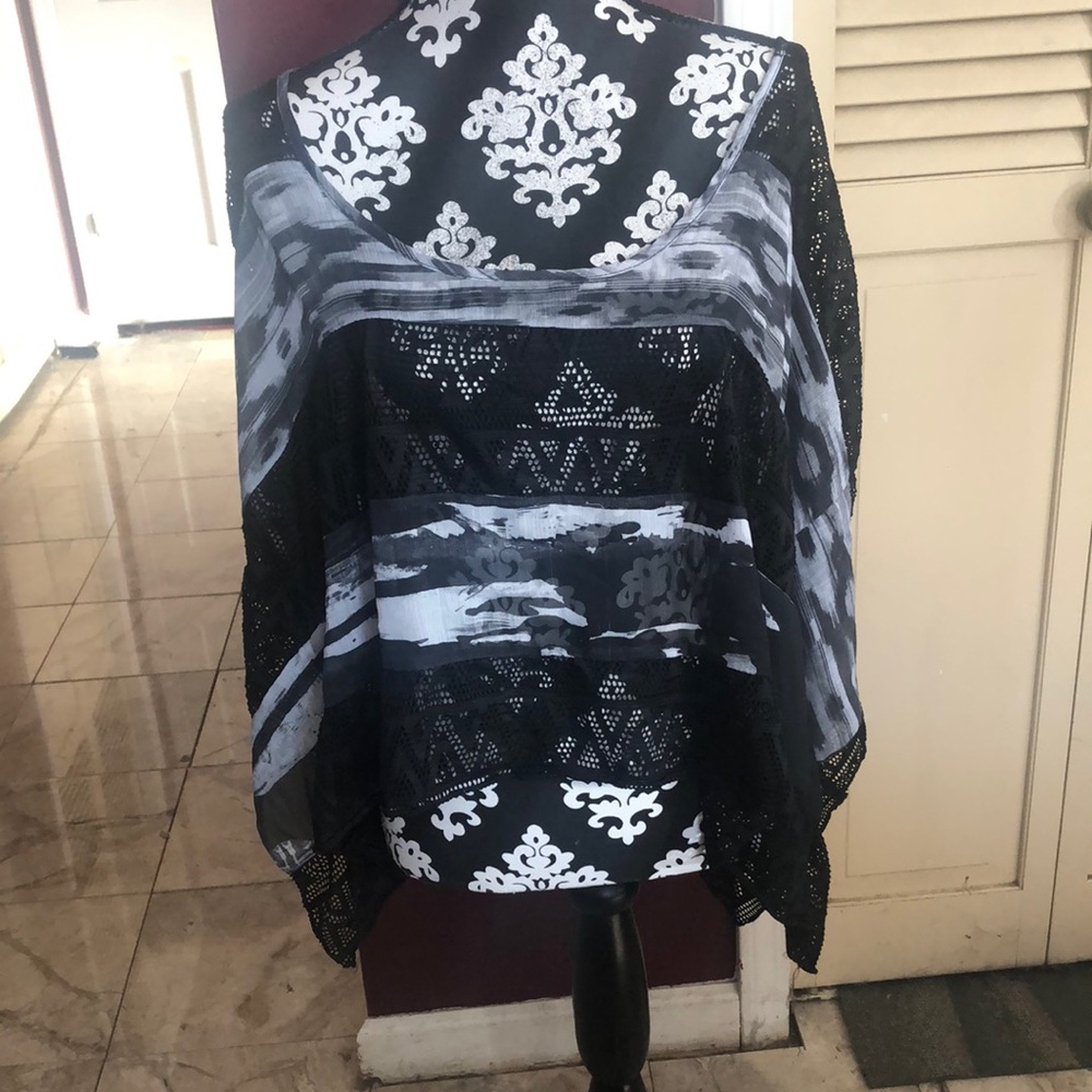 Black and grey Cover - Up